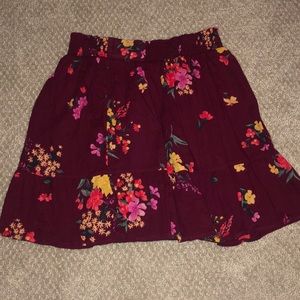 Old Navy floral skirt, lined w elastic waist